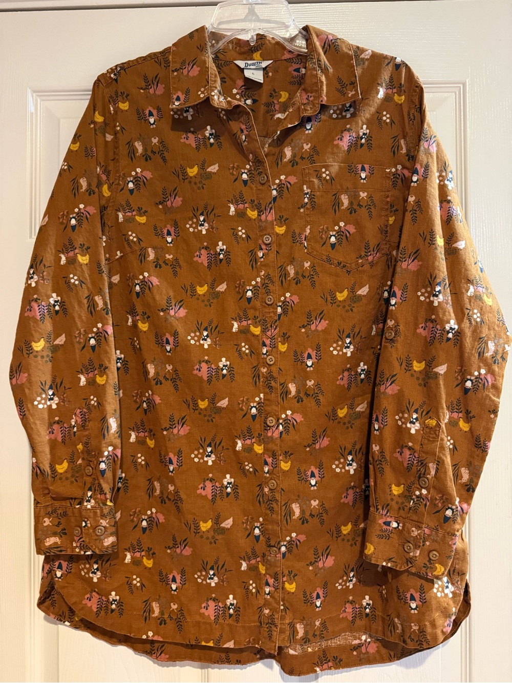 Duluth Trading Co Whimsical Garden Gnome Print Hemp Shirt Women L pockets
